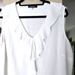 Nine West White Ruffled Sleeveless Blouse
